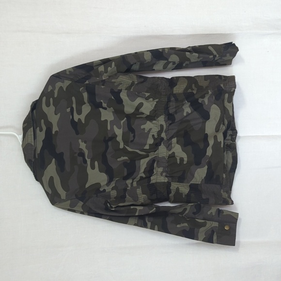 Love Tree Camo Utility Jacket Adjustable Waist Full Zip Size Medium - Picture 7 of 7